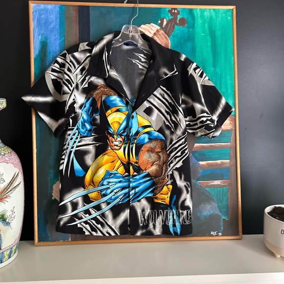 Marvel Wolverine Graphic Kids Shirt - Black and Yellow M 12 - Picture 16 of 16